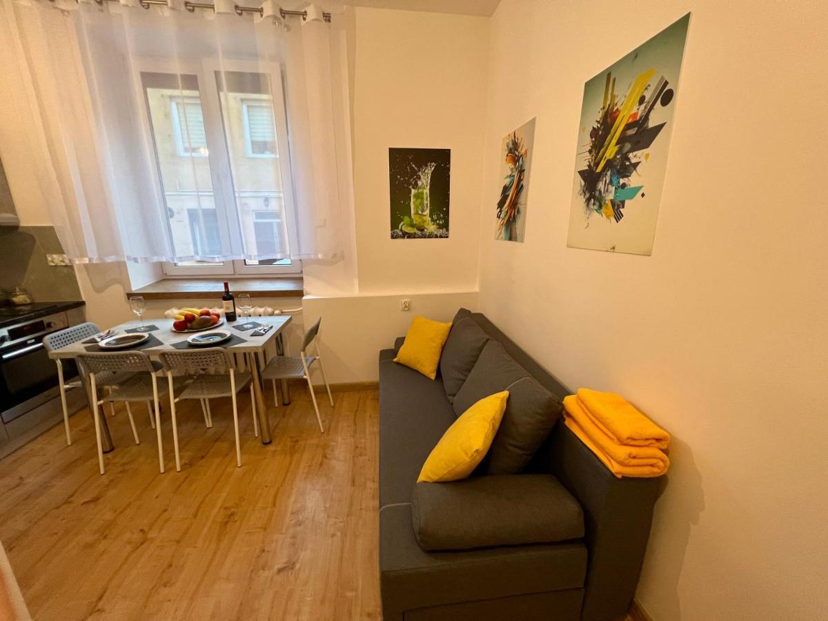 Apartamenty Koktajlove キェルツェ エクステリア 写真