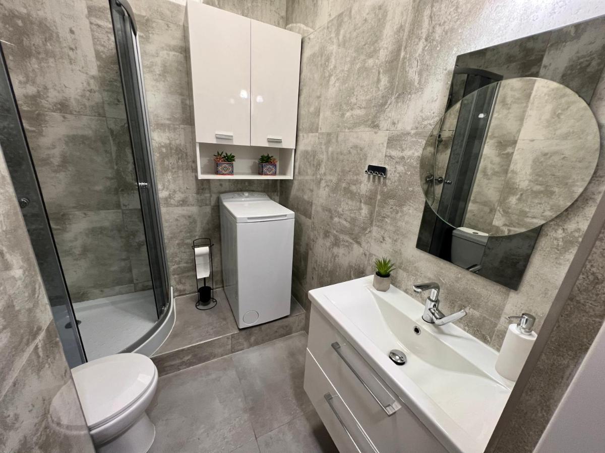 Apartamenty Koktajlove キェルツェ エクステリア 写真