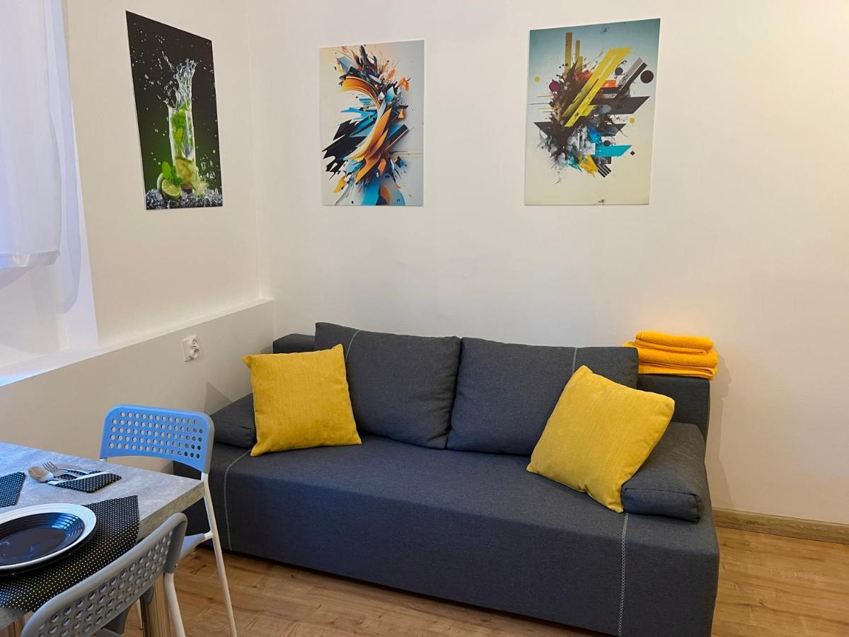 Apartamenty Koktajlove キェルツェ エクステリア 写真